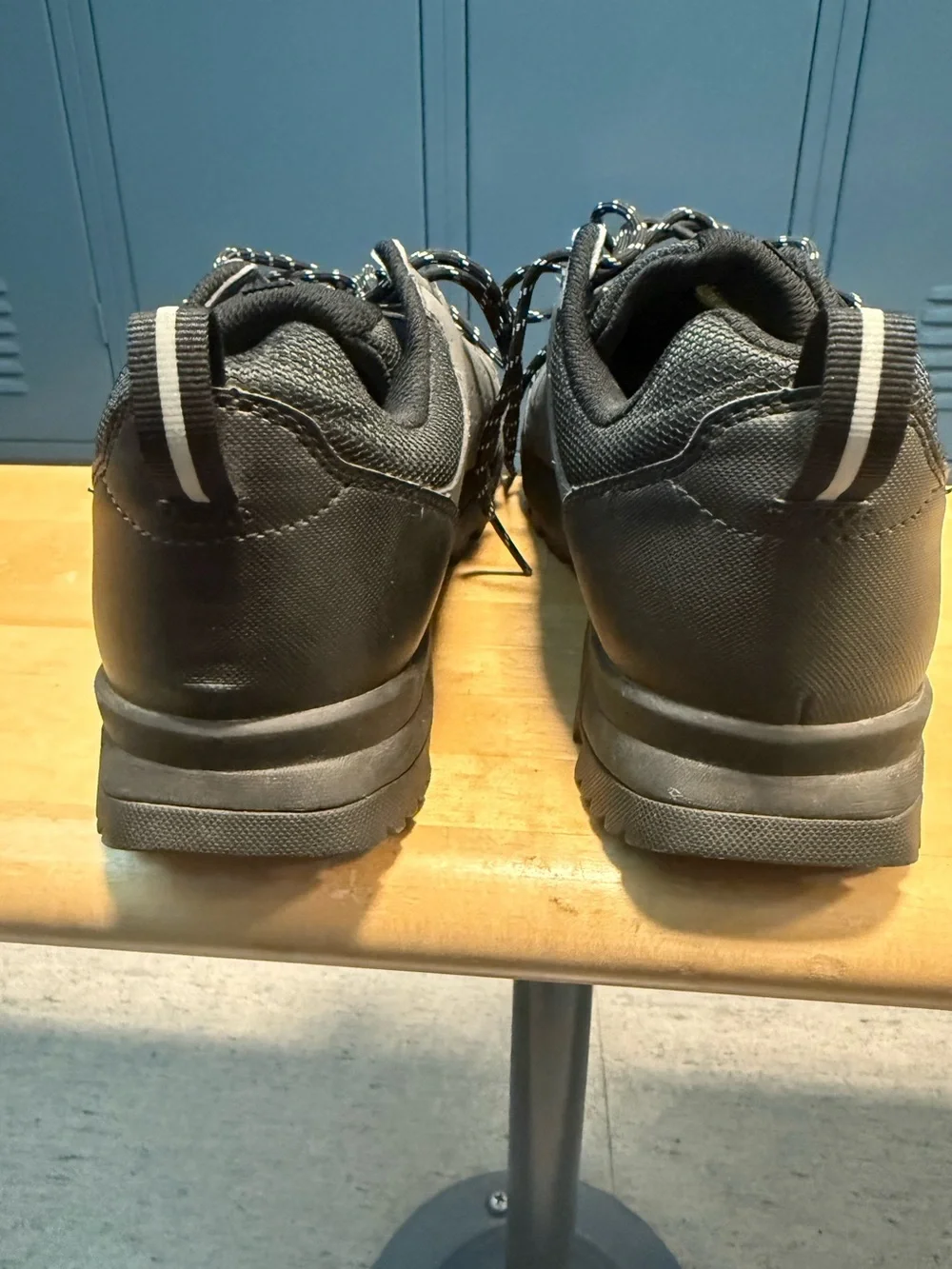 Specialized Men’s Black and Gray Mountain Bike Shoes